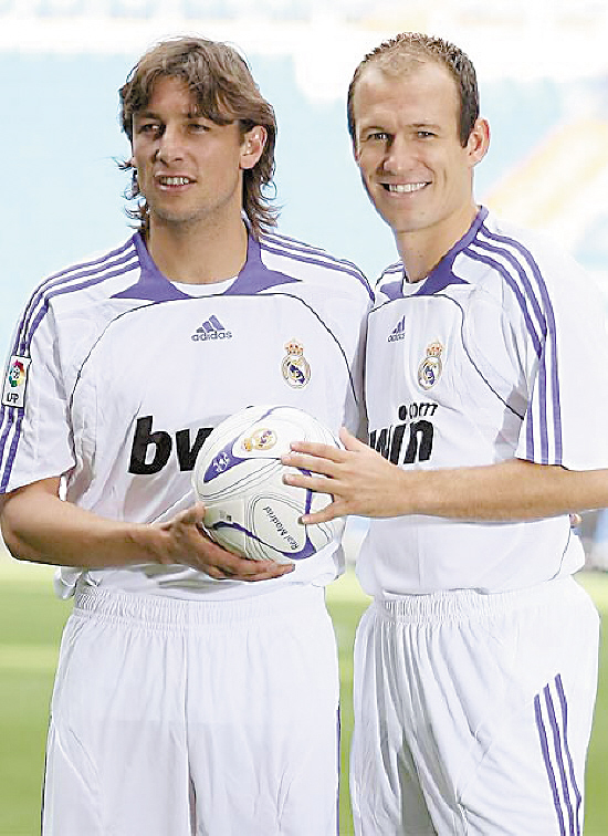 靠某一位球 靠某一位球